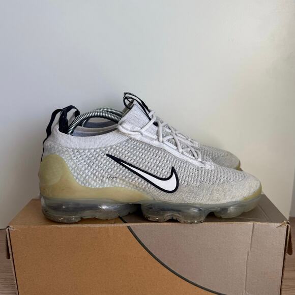 Nike Vapormax 2021 Flyknit Monochrome Men Sneakers- SZ 9 main image 10